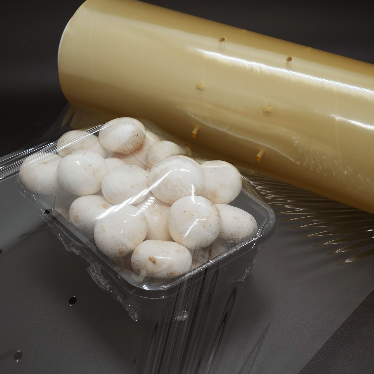 工場卸売防曇食品グレードしがみつくラップ最高の新鮮な野菜果物100M-1500Mポリ塩化ビニールしがみつくフィルム